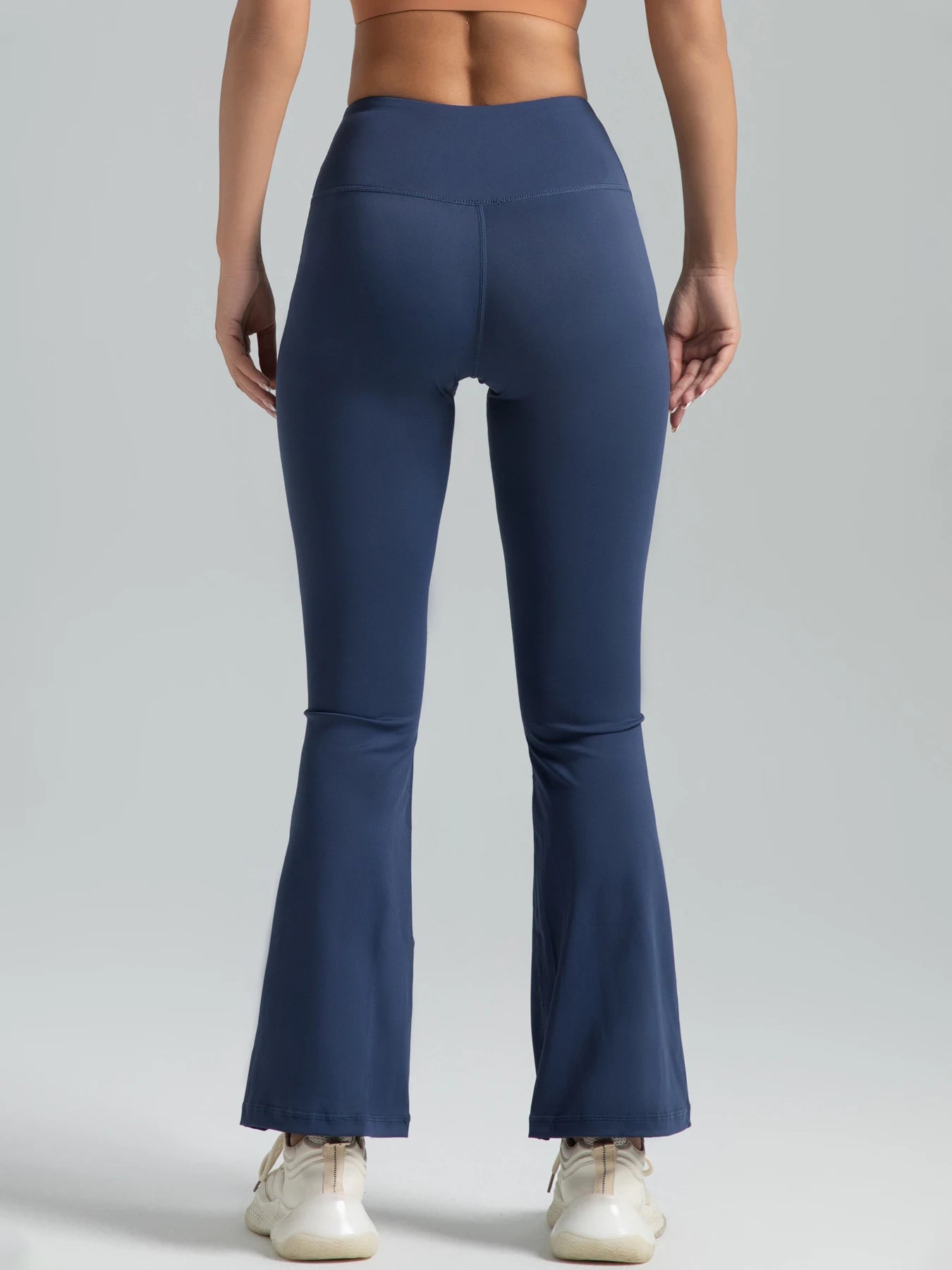 AMPLIFY FLARED LEGGINGS