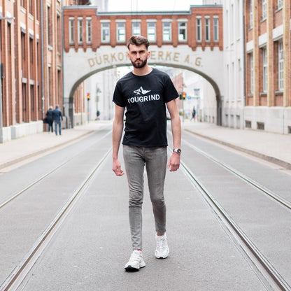PREMIUM PERFORMANCE T-SHIRT