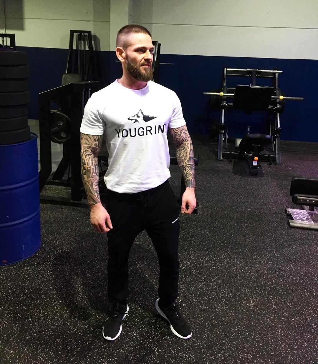 PREMIUM PERFORMANCE T-SHIRT